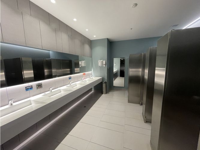Oficina en arriendo en Milla De Oro, Medellín, 909 m² · foto 16 de 19