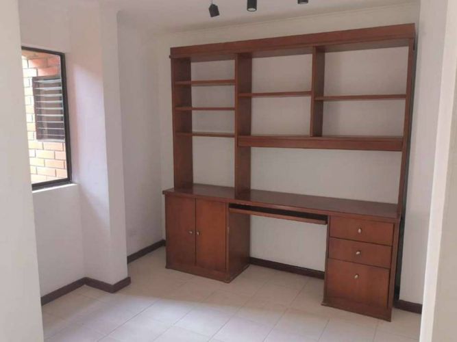 Apartamento de 2 alcobas en arriendo en La Abadia, Medellín, 114 m² · foto 5 de 8