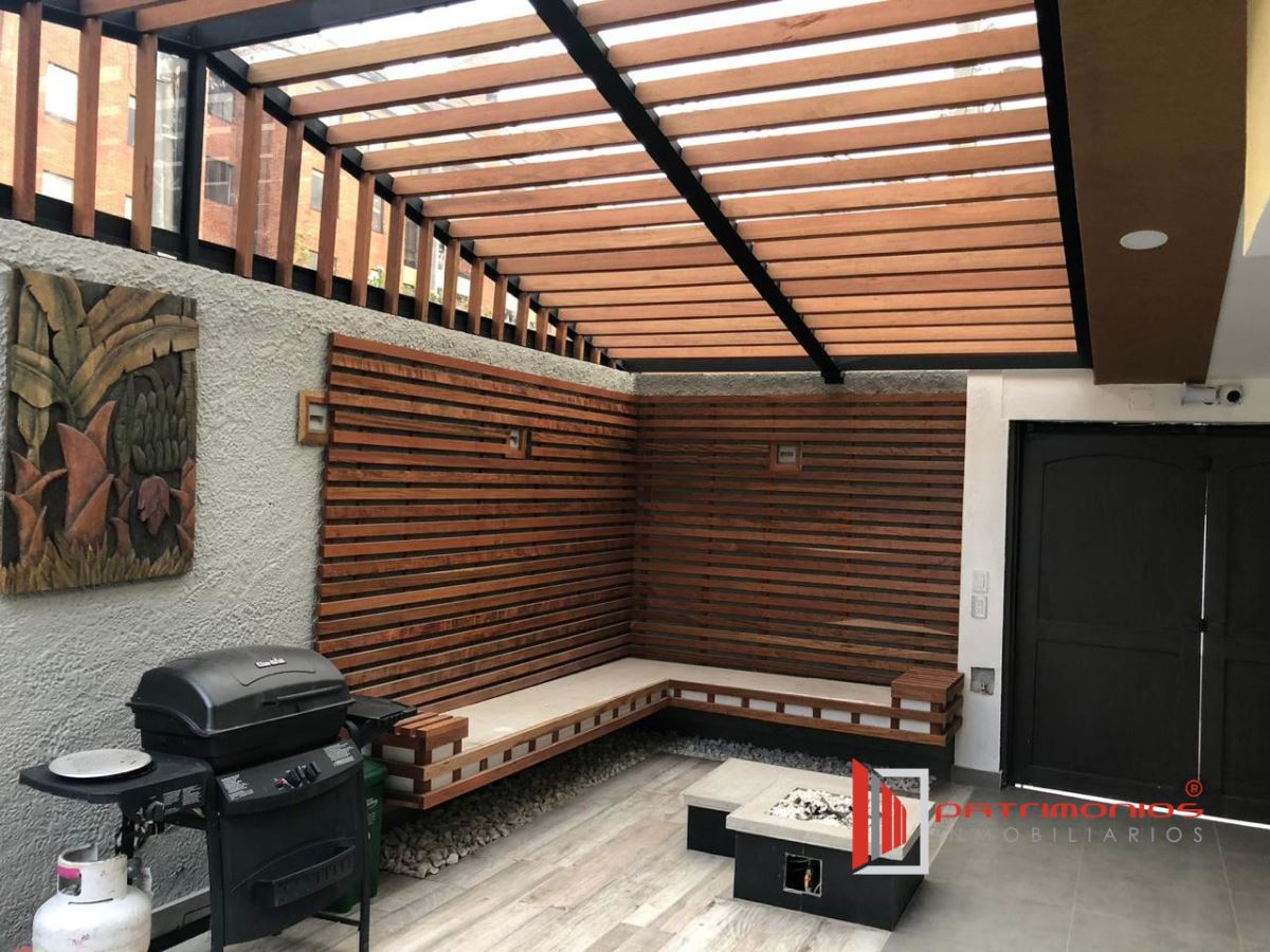 Casa en venta en Lagos De Cordoba, Bogotá · foto 3 de 24