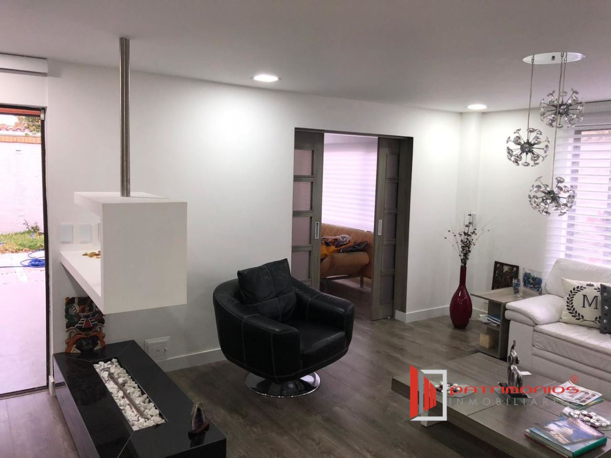 Casa en venta en Lagos De Cordoba, Bogotá · foto 4 de 24