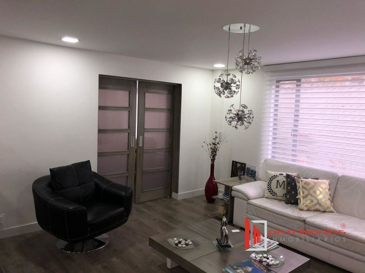 Casa en venta en Lagos De Cordoba, Bogotá · foto 6 de 24
