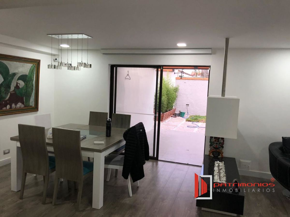 Casa en venta en Lagos De Cordoba, Bogotá · foto 8 de 24