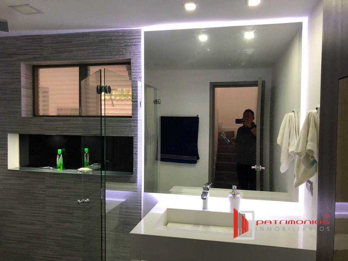 Casa en venta en Lagos De Cordoba, Bogotá · foto 15 de 24