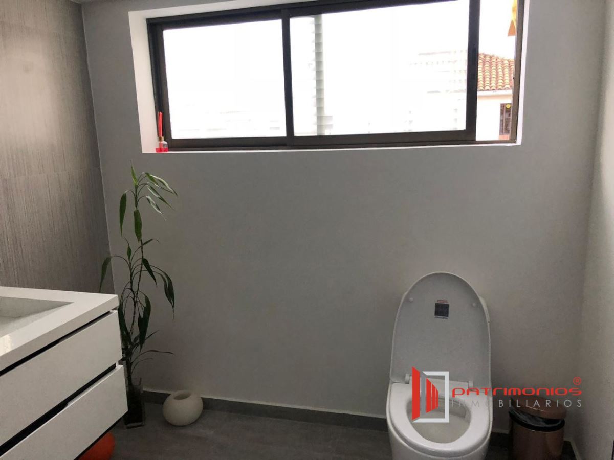 Casa en venta en Lagos De Cordoba, Bogotá · foto 16 de 24