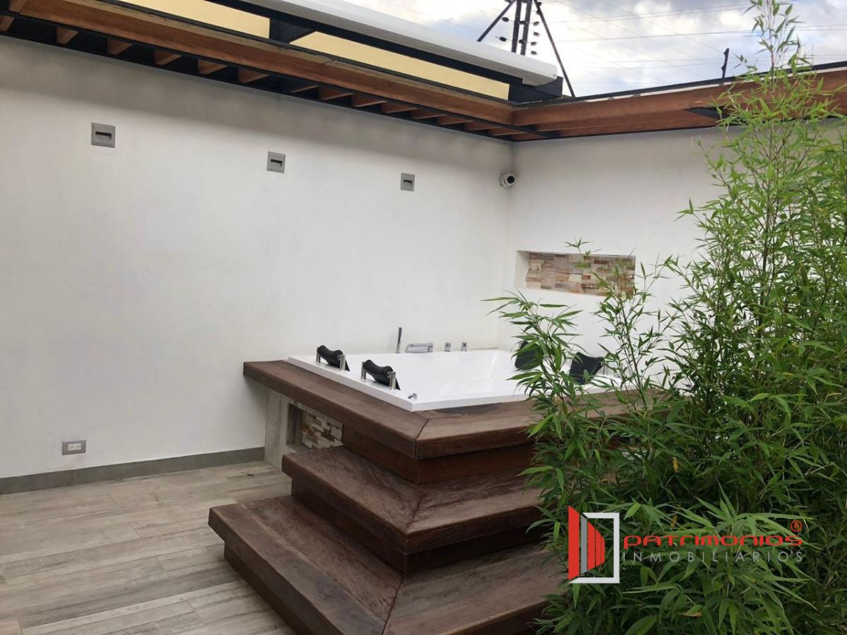Casa en venta en Lagos De Cordoba, Bogotá · foto 18 de 24