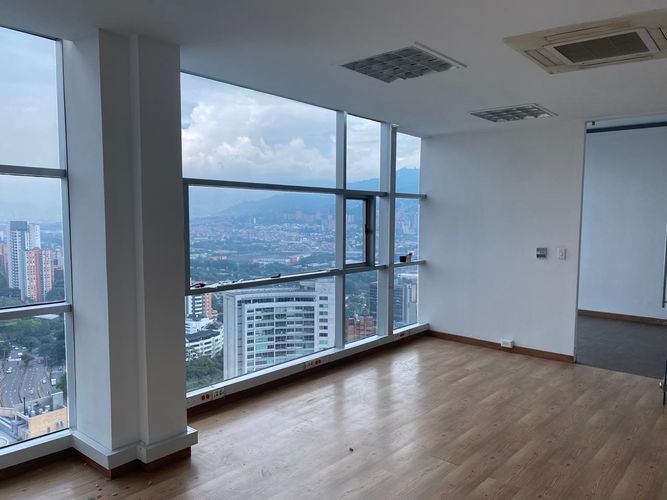 Oficina en arriendo en El Poblado, Medellín, 50 m² · foto 11 de 16