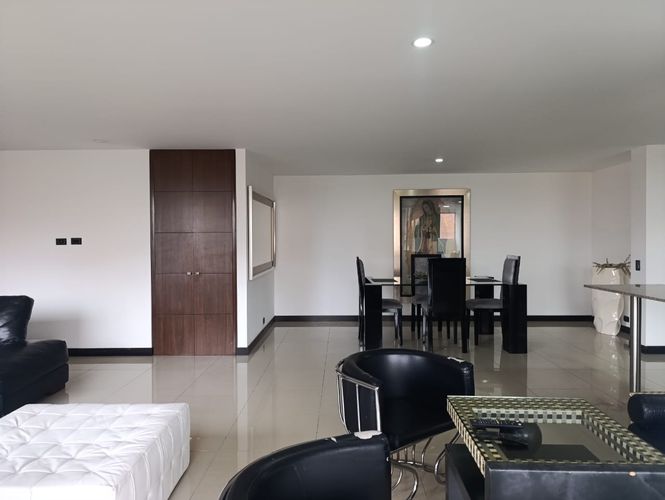 Apartamento de 2 alcobas en arriendo en El Poblado, Medellín, 136 m² · foto 8 de 19