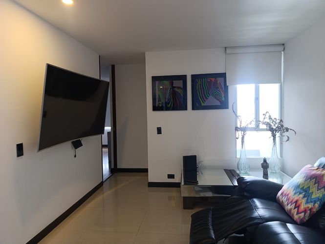 Apartamento de 2 alcobas en arriendo en El Poblado, Medellín, 136 m² · foto 12 de 19