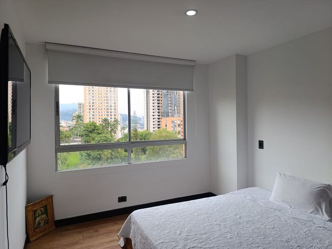Apartamento de 2 alcobas en arriendo en El Poblado, Medellín, 136 m² · foto 15 de 19