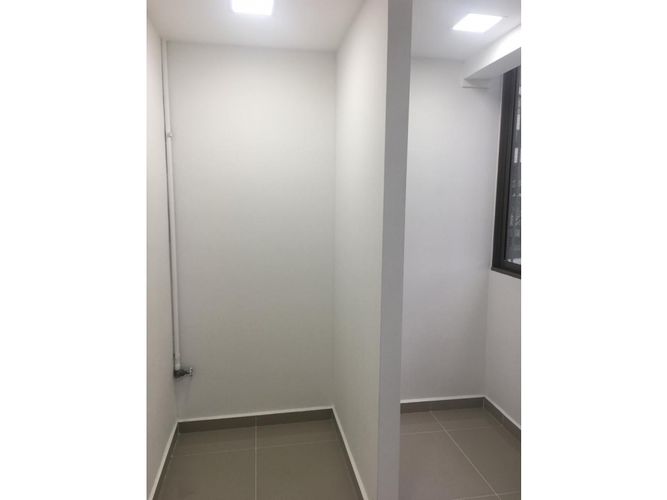 Local en arriendo en La Candelaria, Medellín, 24 m² · foto 4 de 5