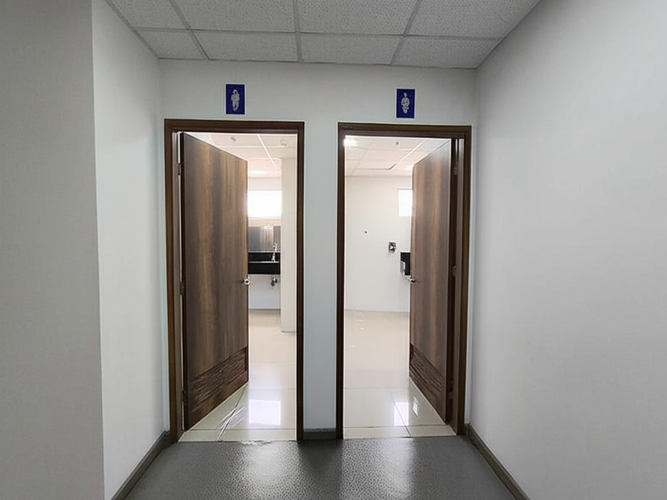 Oficina en arriendo en Santa Monica, Cali, 479 m² · foto 2 de 18