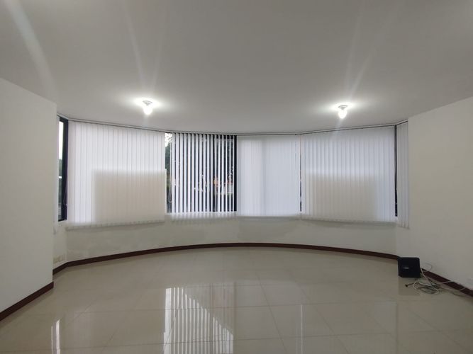 Oficina en venta en Pinares, Pereira, 29 m² · foto 2 de 5