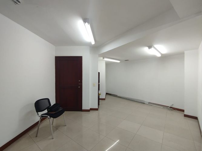 Oficina en venta en Pinares, Pereira, 84 m² · foto 6 de 11