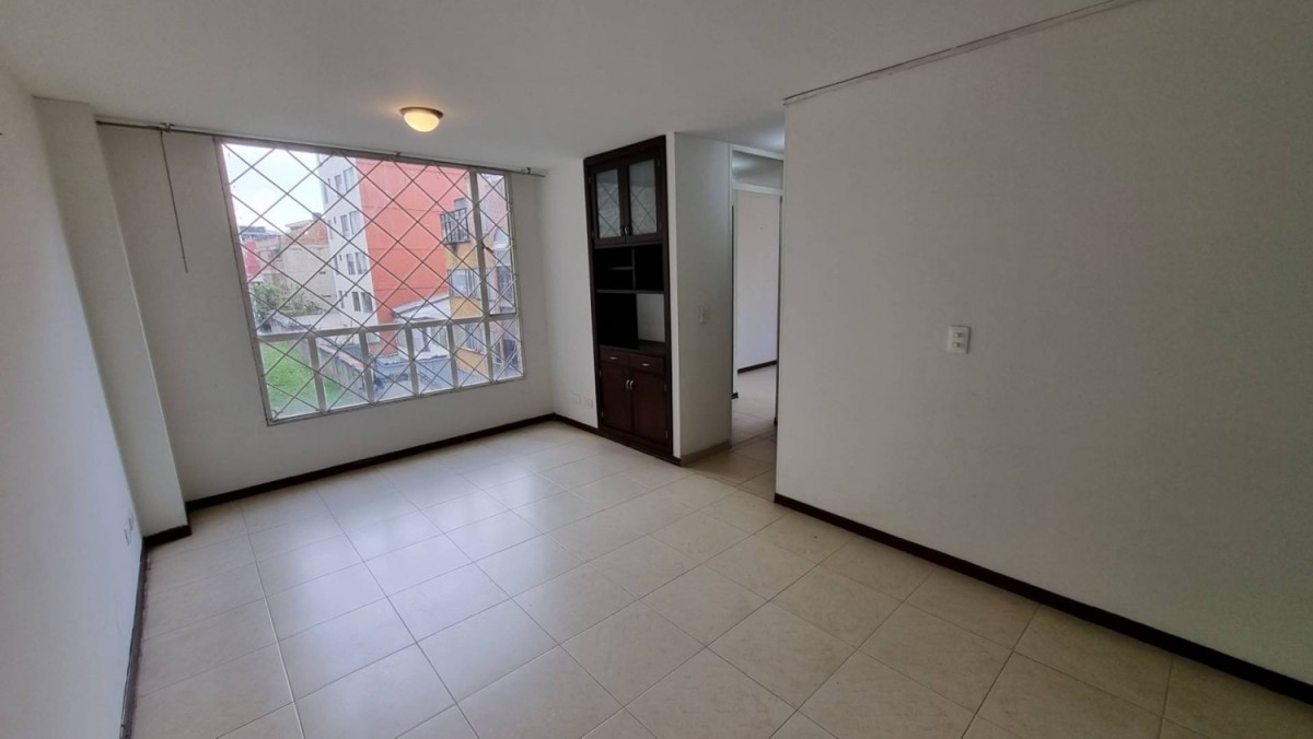 Apartamento en venta en San Martin De Porres I Y Ii, Bogotá · foto 3 de 19