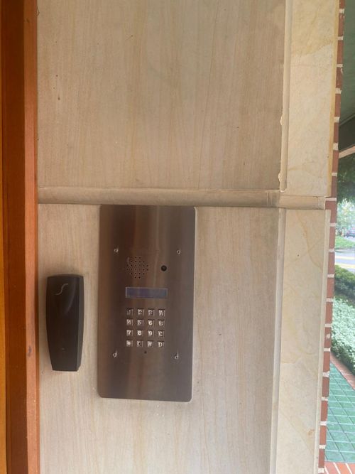 Apartamento de 2 alcobas en venta en Bella Suiza, Bogotá, 143 m² · foto 2 de 23