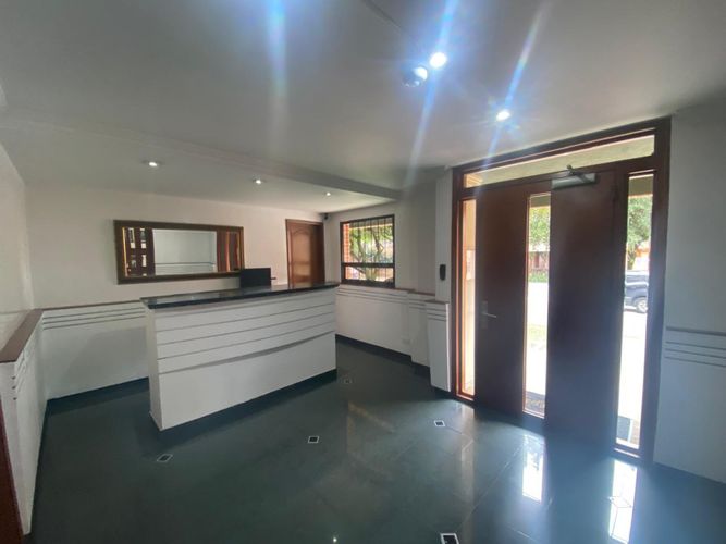 Apartamento de 2 alcobas en venta en Bella Suiza, Bogotá, 143 m² · foto 3 de 23