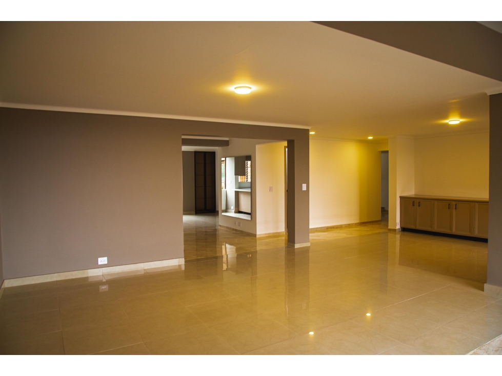 Apartment for sale in Los Balsos, Medellín 4