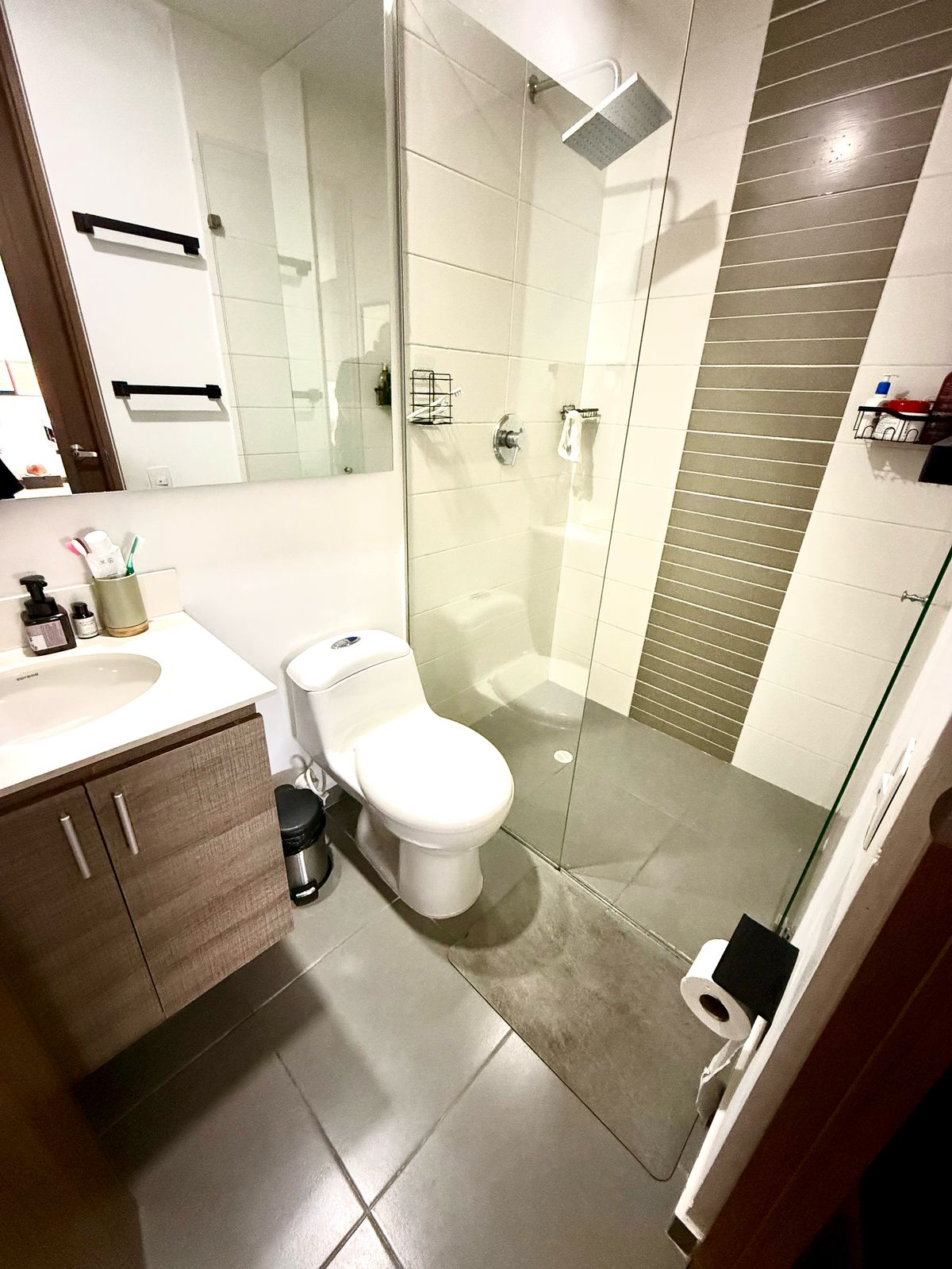 Apartamento en venta en Loma Del Escobero, Envigado · foto 3 de 9