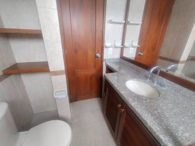 Apartamento de 3 alcobas en venta en La Pola, Ibagué, 140 m² · foto 13 de 24