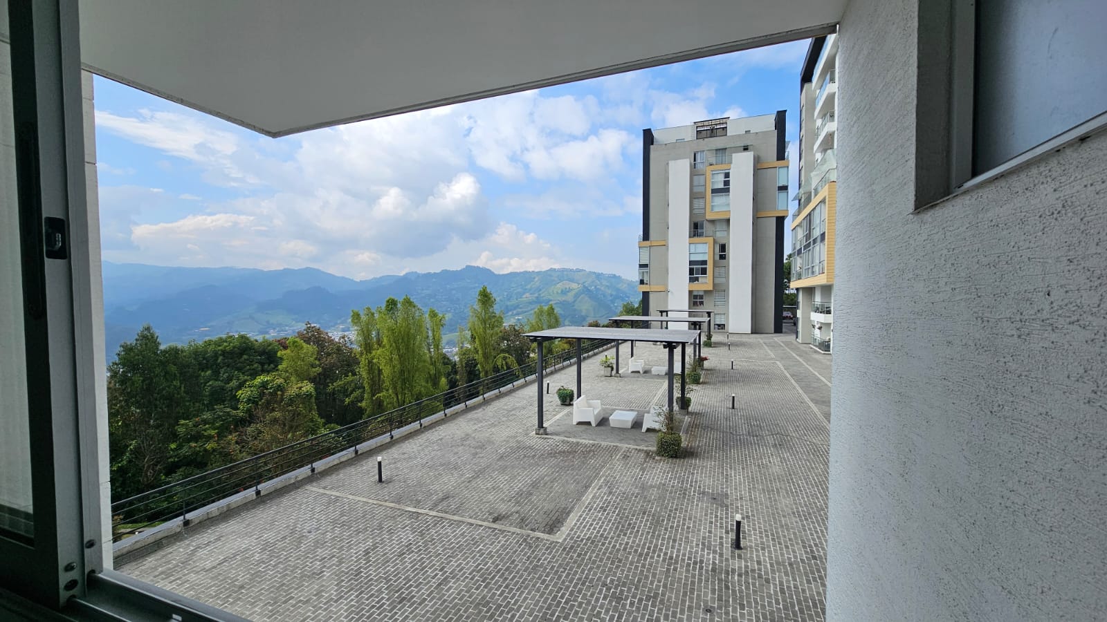 Apartamento en venta en Milan, Manizales · foto 7 de 9