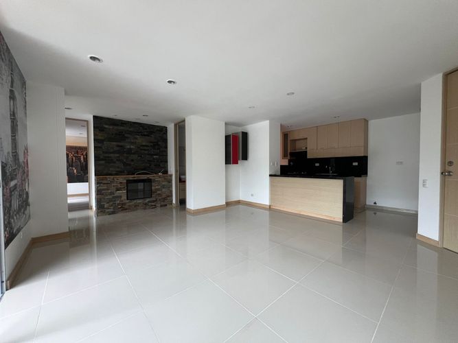 Apartamento de 3 alcobas en arriendo en Loma Del Esmeraldal, Envigado, 87 m² · foto 4 de 18