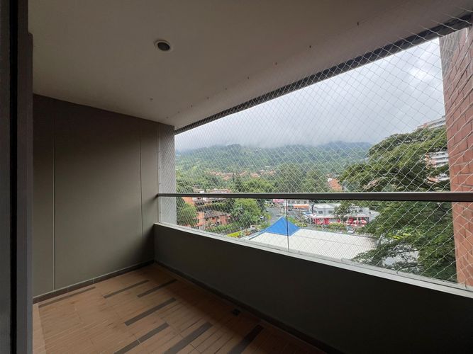 Apartamento de 3 alcobas en arriendo en Loma Del Esmeraldal, Envigado, 87 m² · foto 18 de 18