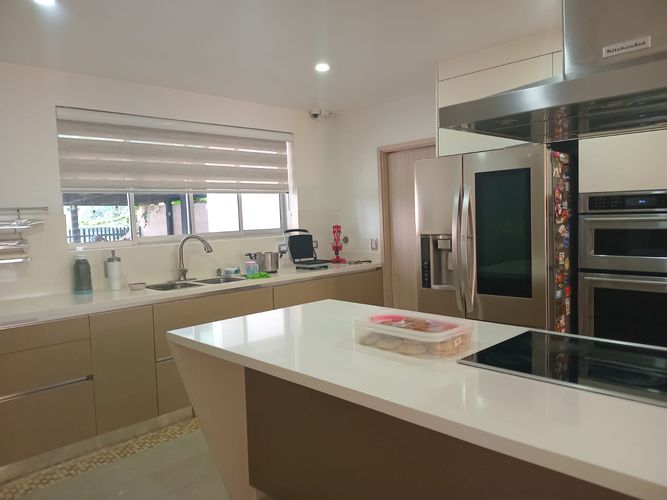 Casa de 4 alcobas en venta en El Poblado, Medellín, 375 m² · foto 6 de 20