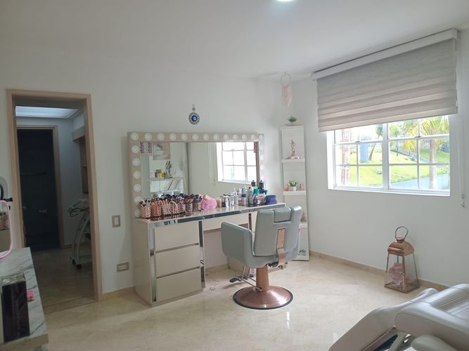 Casa de 4 alcobas en venta en El Poblado, Medellín, 375 m² · foto 11 de 20