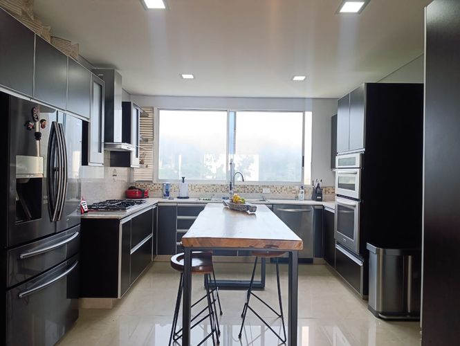 Apartamento de 3 alcobas en venta en El Poblado, Medellín, 294 m² · foto 5 de 20