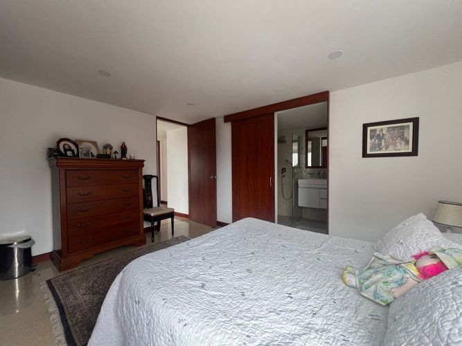 Apartamento de 3 alcobas en venta en Santa María De Los Ángeles, Medellín, 139 m² · foto 12 de 17