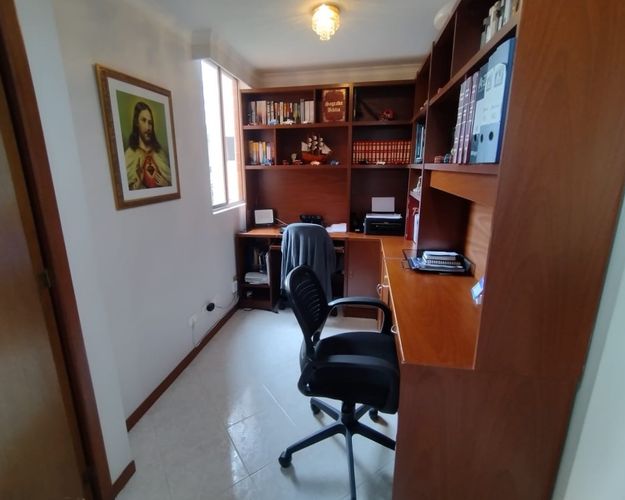 Apartamento de 3 alcobas en venta en El Poblado, Medellín, 94 m² · foto 8 de 13