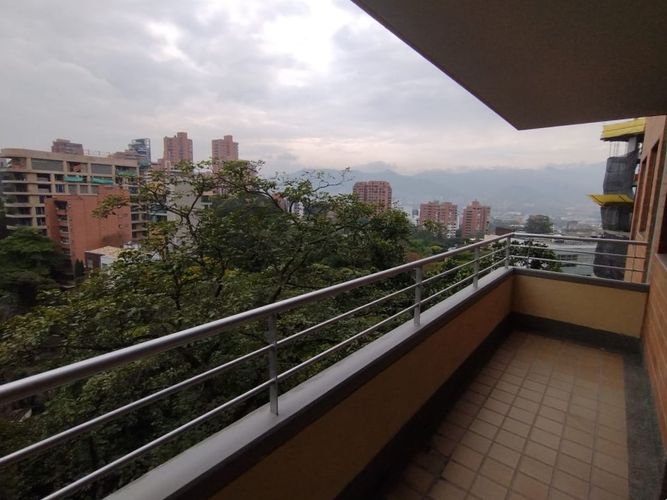 Apartamento de 3 alcobas en venta en El Poblado, Medellín, 94 m² · foto 13 de 13