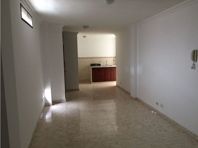 Edificio en arriendo en El Piloto, Cali, 100 m² · foto 18 de 24
