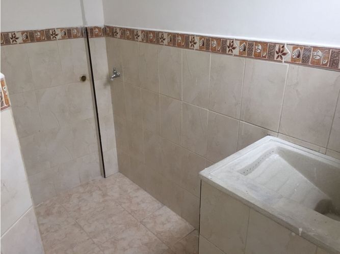 Edificio en arriendo en El Piloto, Cali, 100 m² · foto 19 de 24