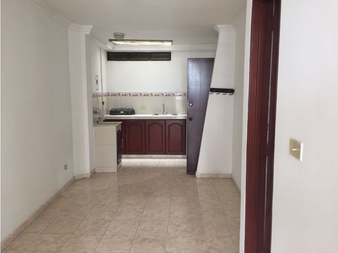 Edificio en arriendo en El Piloto, Cali, 100 m² · foto 20 de 24