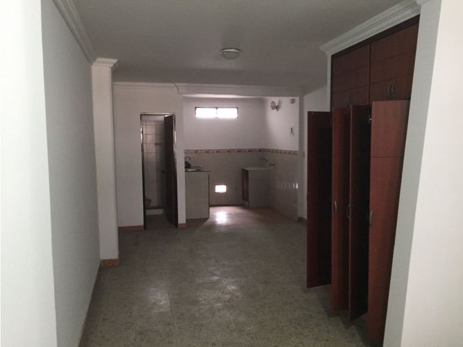 Edificio en arriendo en El Piloto, Cali, 100 m² · foto 24 de 24