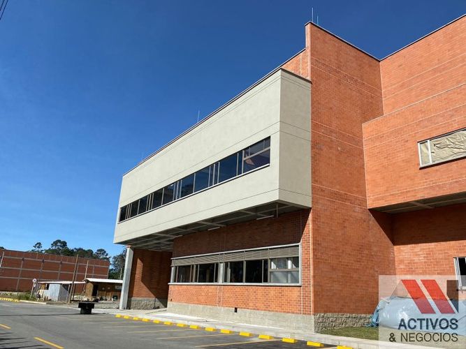 Bodega en arriendo en Zona Franca, Rionegro, 1923 m² · foto 3 de 11