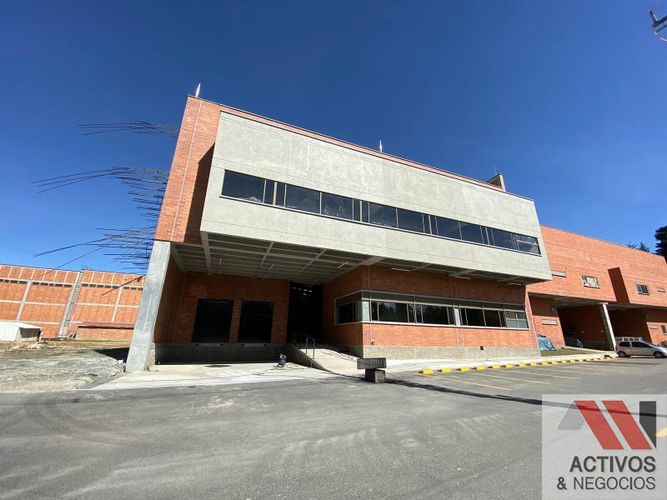 Bodega en arriendo en Zona Franca, Rionegro, 1923 m² · foto 4 de 11