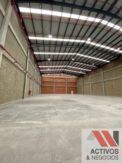 Bodega en arriendo en Zona Franca, Rionegro, 1923 m² · foto 11 de 11