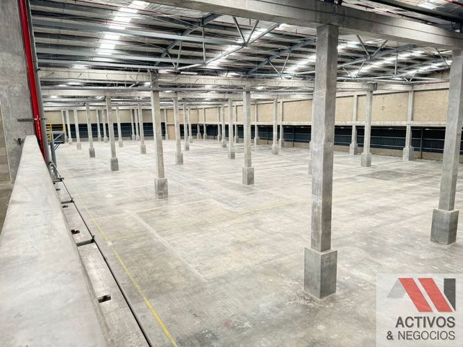 Bodega en arriendo en La Tablaza, La Estrella · foto 11 de 14