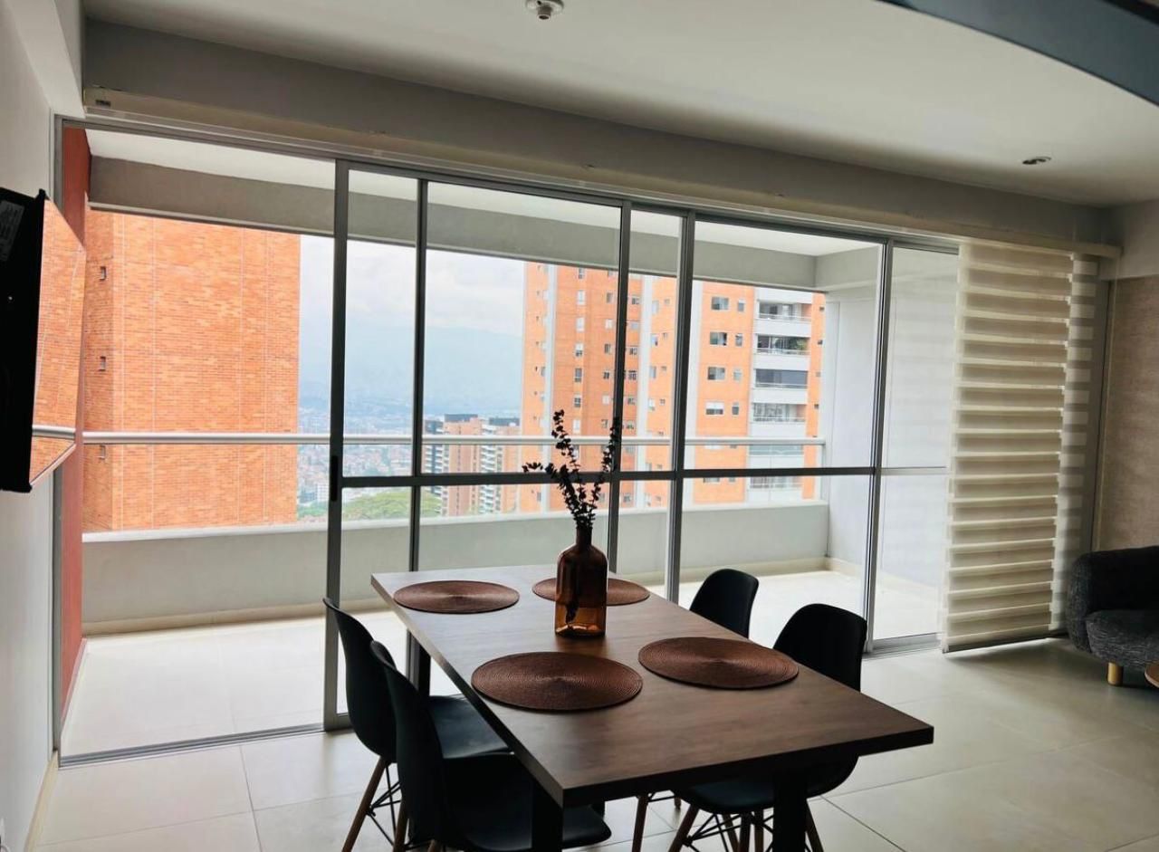 Apartamento en Venta en Loma de las brujas, Envigado
