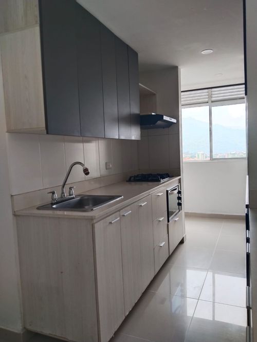 Apartamento en venta en Prados De Sabaneta, Sabaneta · foto 4 de 9