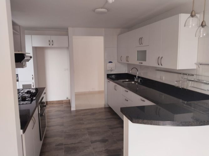 Apartamento en venta en Jardines, Envigado · foto 6 de 11