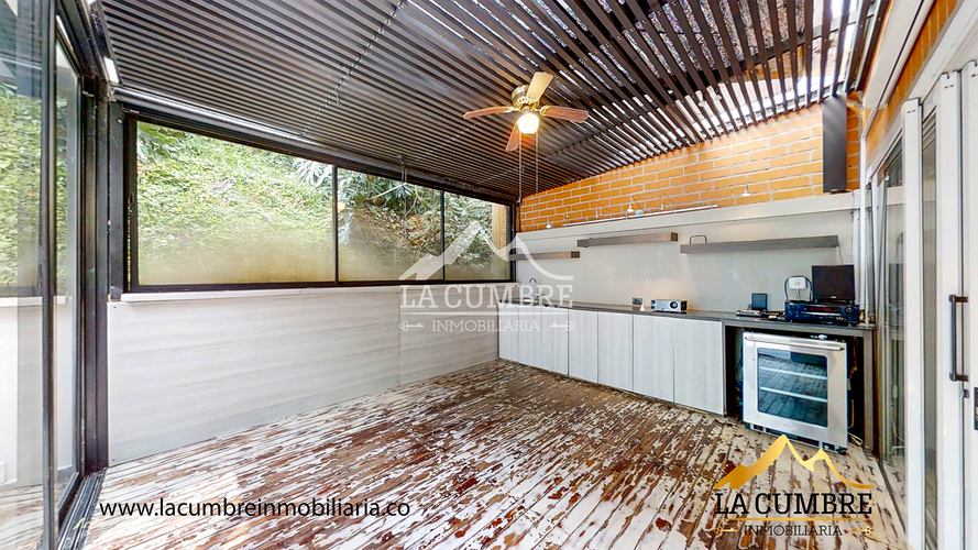 Casa de 4 alcobas en arriendo en San Lucas, Medellín, 237 m² · foto 9 de 22