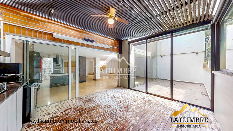 Casa de 4 alcobas en arriendo en San Lucas, Medellín, 237 m² · foto 10 de 22