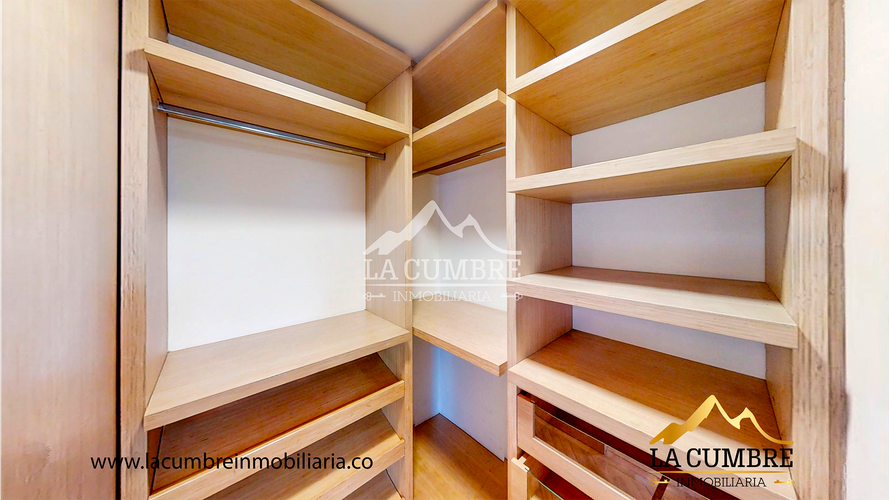 Casa de 4 alcobas en arriendo en San Lucas, Medellín, 237 m² · foto 16 de 22
