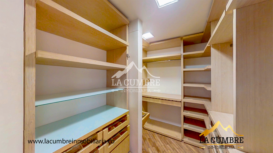 Casa de 4 alcobas en arriendo en San Lucas, Medellín, 237 m² · foto 22 de 22