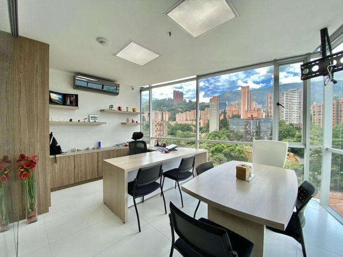 Oficina en arriendo en El Poblado, Medellín, 83 m² · foto 5 de 10