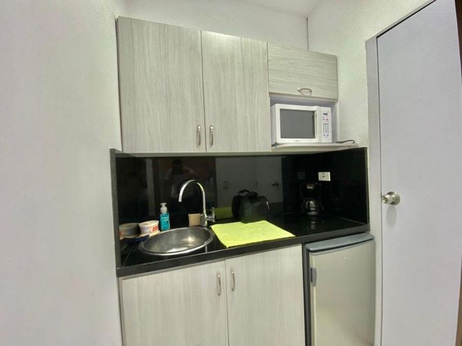 Oficina en arriendo en El Poblado, Medellín, 83 m² · foto 6 de 10