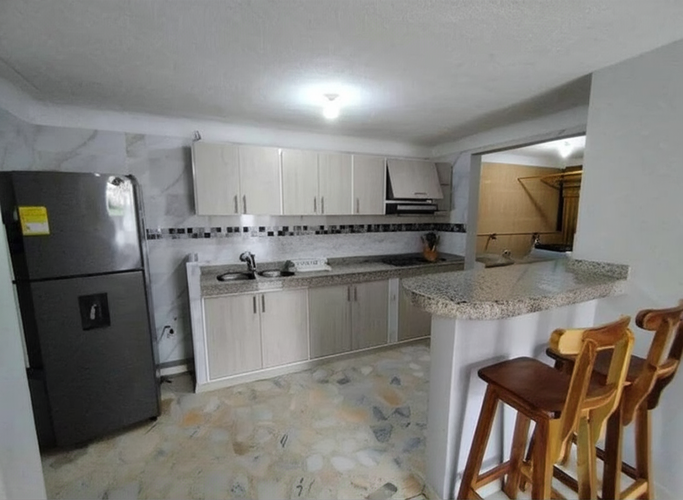 Edificio en venta en San Pedro, Cali, 650 m² · foto 3 de 9